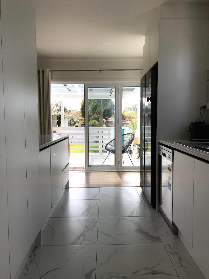 Bright & Comfy Stay In Newly Renovated Home With Parking Auckland Kültér fotó